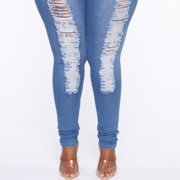 Fashion Nova "Bubble Butt Jeans" (3X) - Picture 6 of 15
